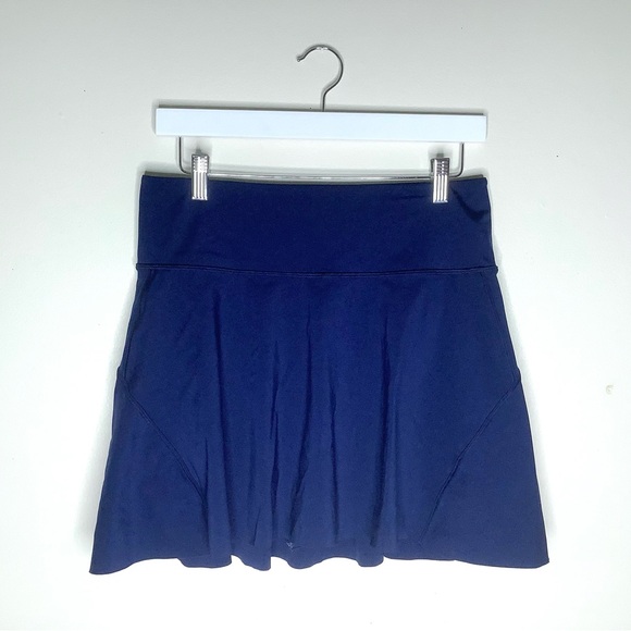 < Athleta Ace Tennis Skort 15.5” Size Medium > - Picture 3 of 6